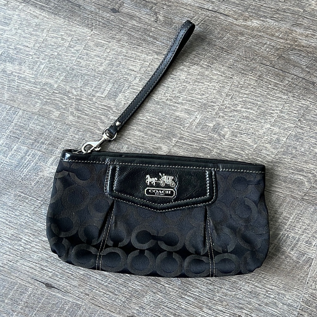Coach Wristlet Used Condition As Shown Coach Wristlet Used Condition As Shown
